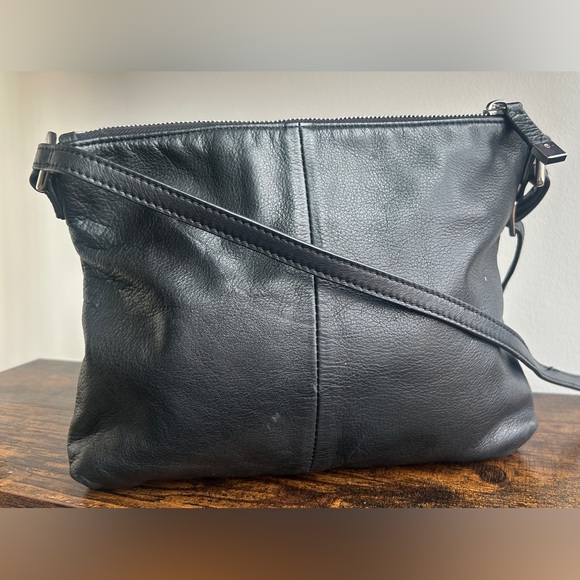 Margot Genuine Leather Black Crossbody Bag Double Zip Minimalist Purse - Picture 2 of 10